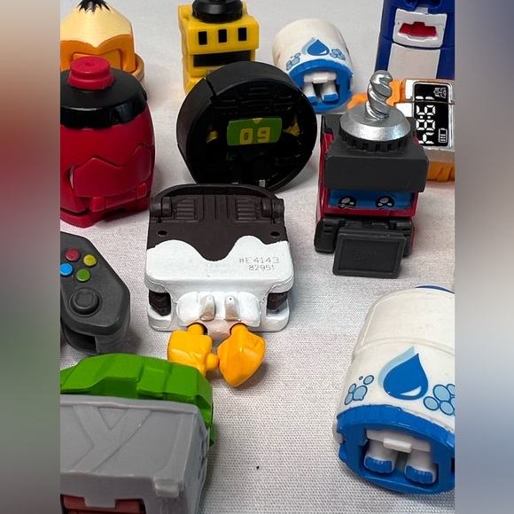Transformers BotBot Toy Bundle - Picture 6 of 16